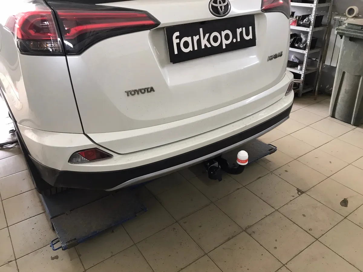 Фаркоп Трейлер для Toyota RAV4 2013-2019 Арт. 7833 7833 в Оренбург