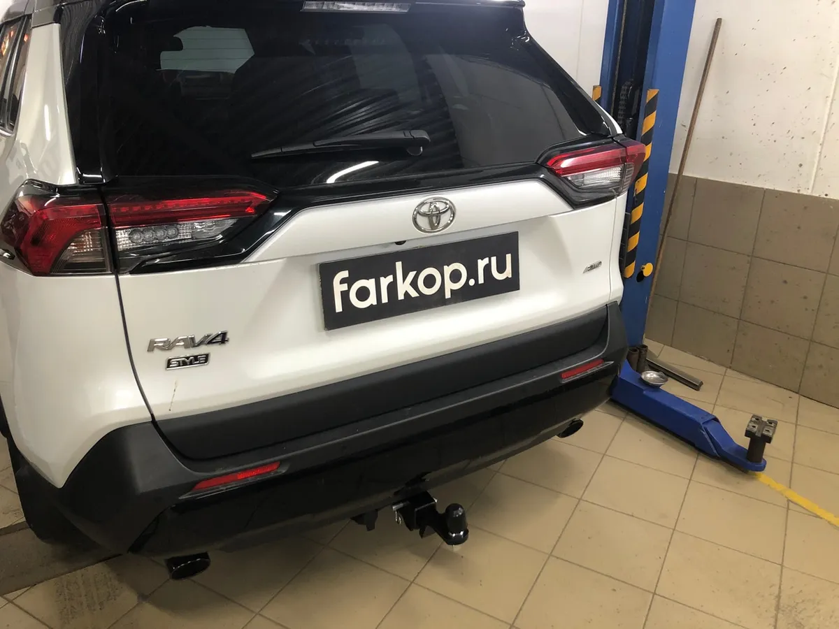 Фаркоп Berg для Toyota RAV4 2019- F.5717.002 в Оренбург Фаркоп Berg для Toyota RAV4 2019- F.5717.002 в Оренбург