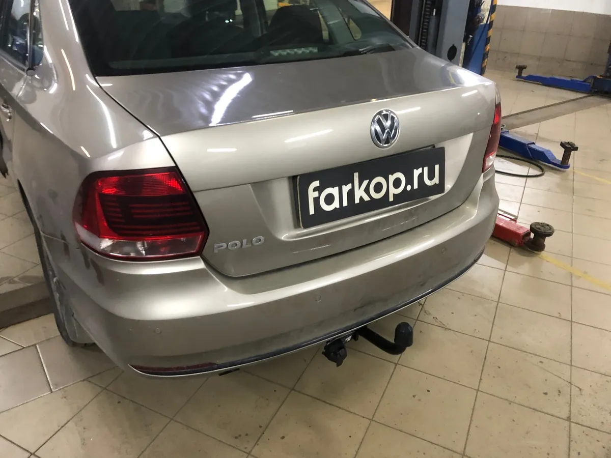 Фаркоп Berg для Volkswagen Polo 2010-2020 F.5112.001 в Оренбург