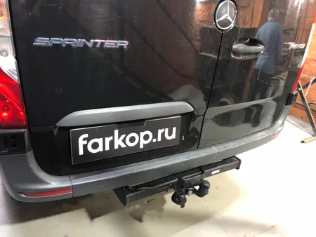 Фаркоп Steinhof для Mercedes Sprinter 2018- (без ступеньки, одинарн. колёса, база 3665/4325 mm) Арт. M-181 в Оренбург